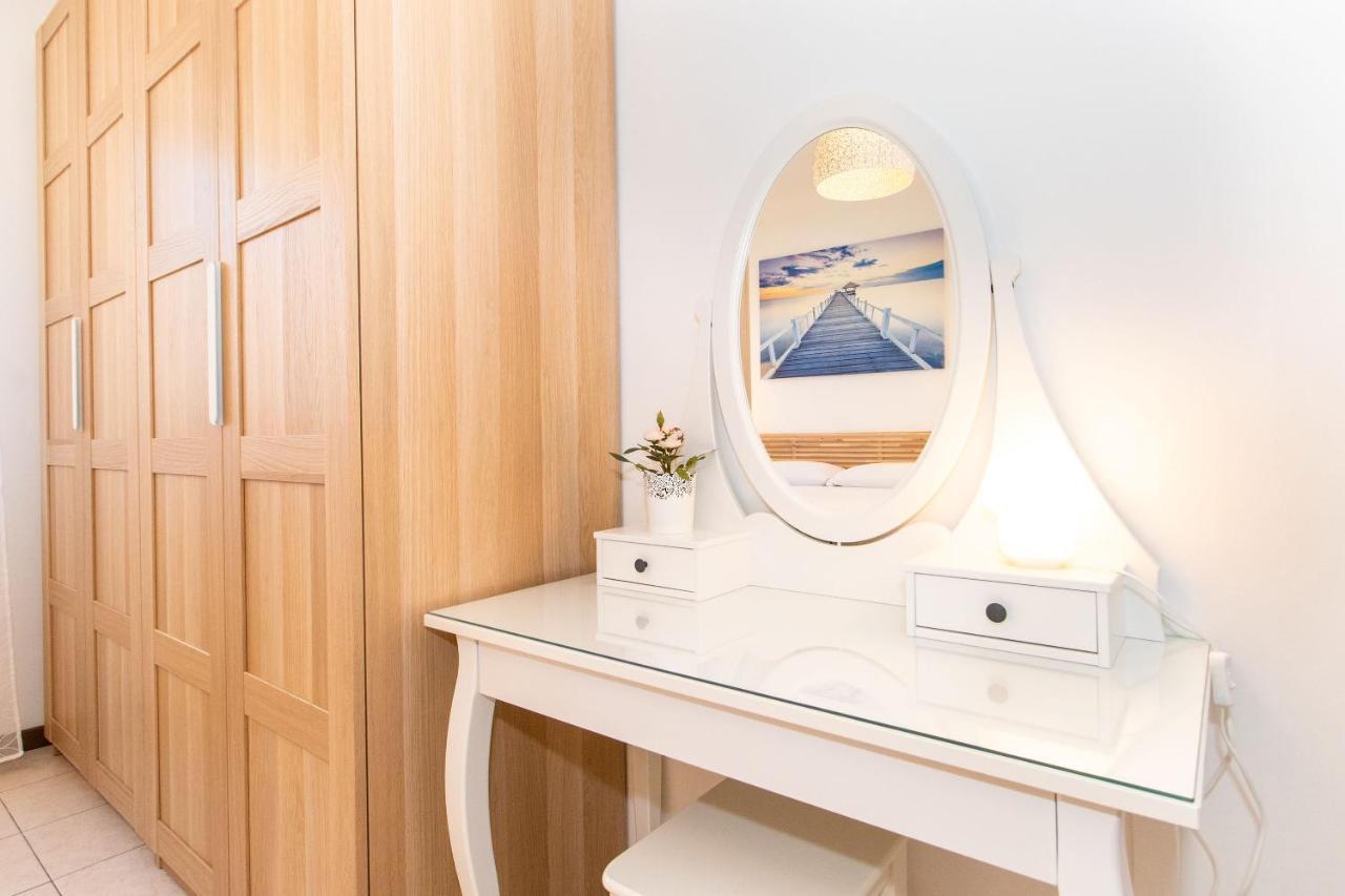 Come Casa Like Home Apartment With Parking 都灵 外观 照片