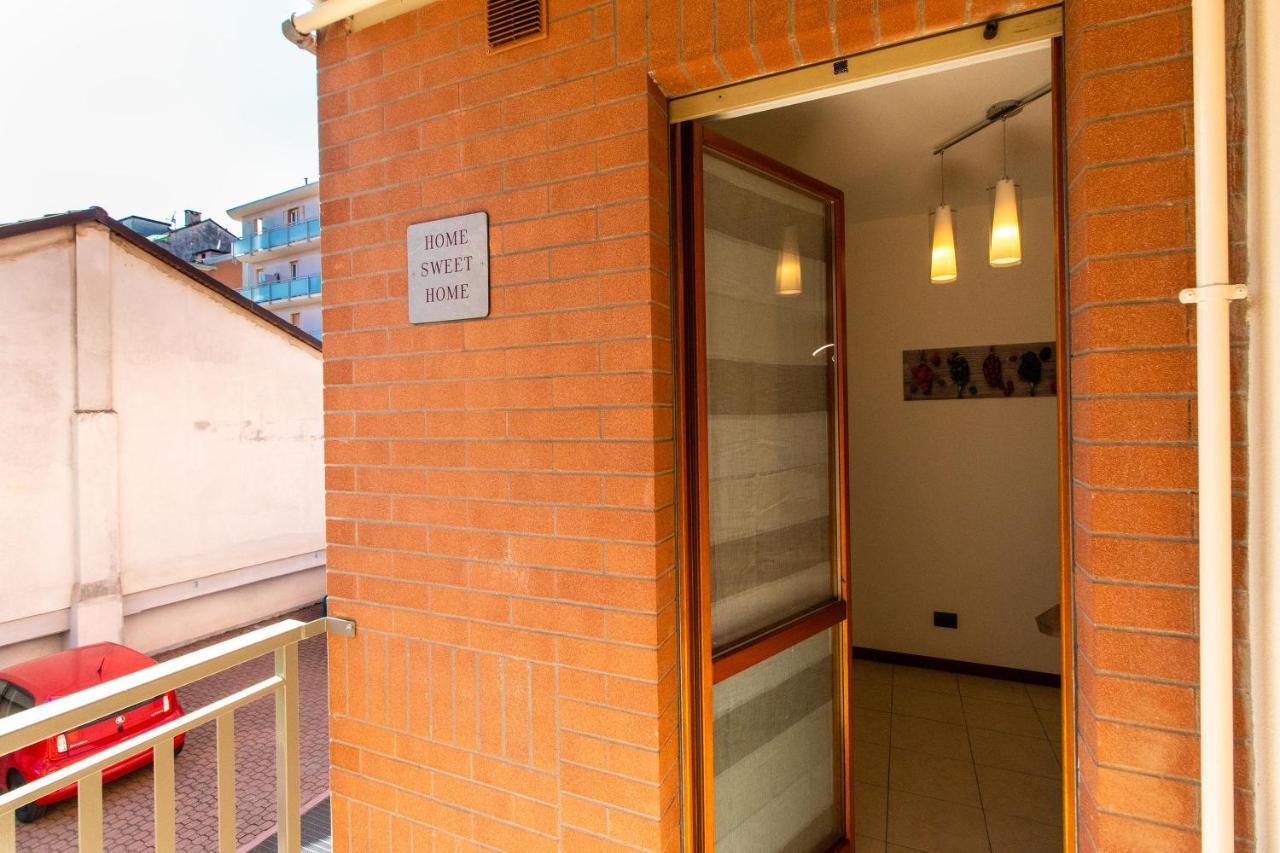 Come Casa Like Home Apartment With Parking 都灵 外观 照片