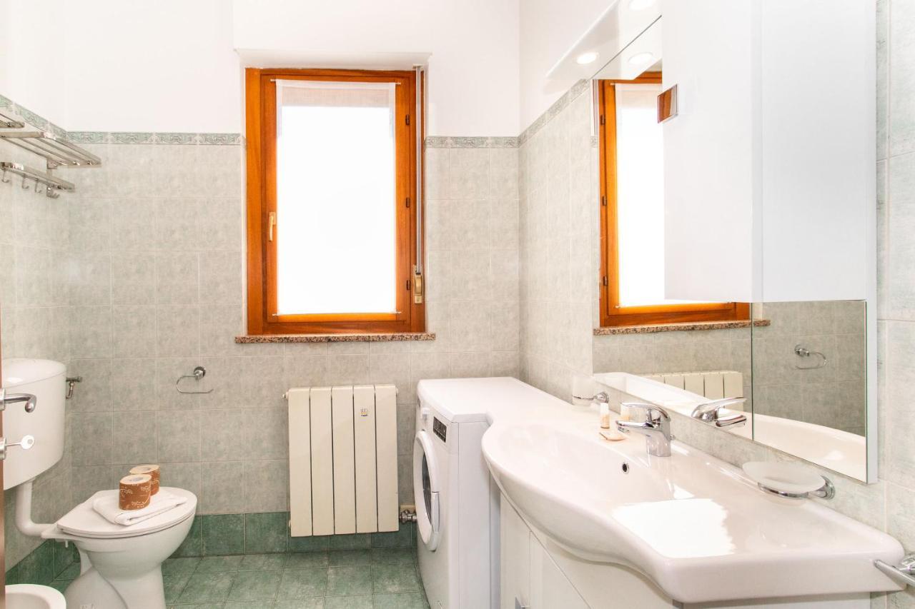 Come Casa Like Home Apartment With Parking 都灵 外观 照片