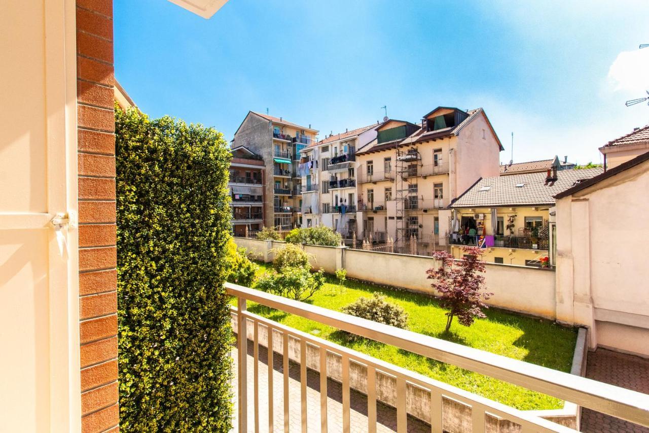Come Casa Like Home Apartment With Parking 都灵 外观 照片